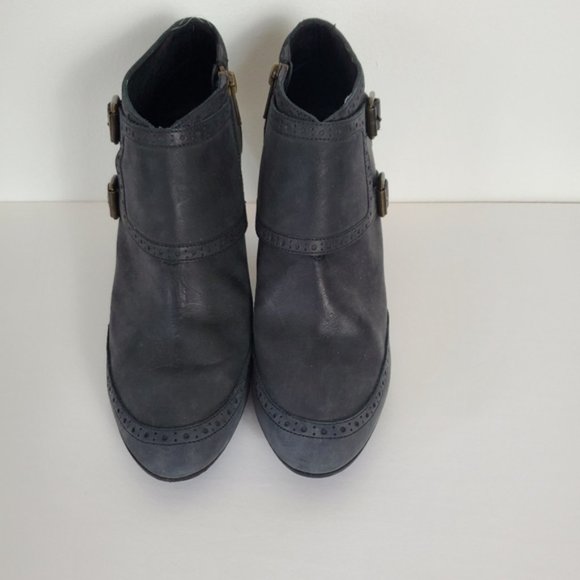 J. Crew charcoal grey leather heeled bootie - Picture 4 of 9